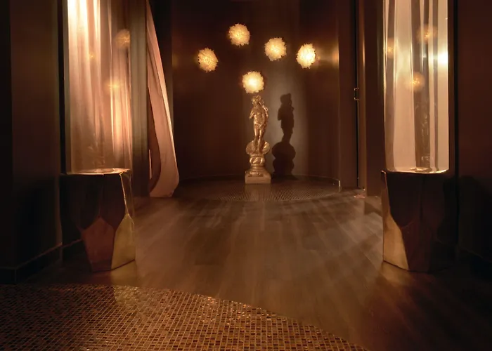 Augusta Club & - Adults Only