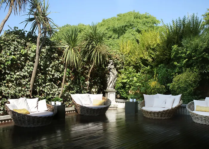 Augusta Club & - Adults Only