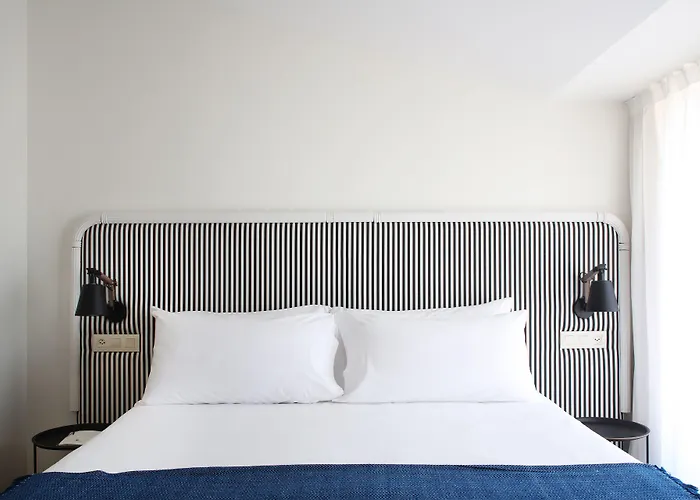 Augusta Club & - Adults Only