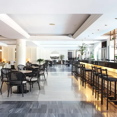 Отель Augusta Club & - Adults Only