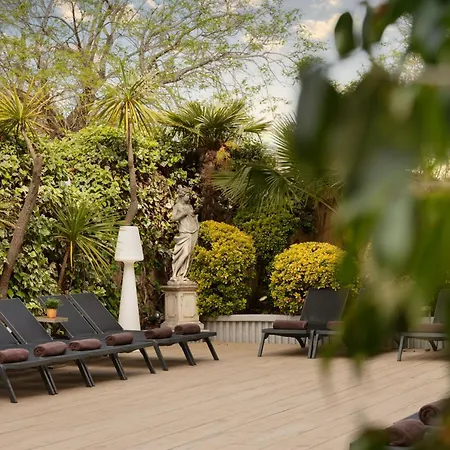 Augusta Club & - Adults Only Hotel