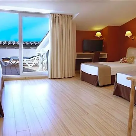 Augusta Club & - Adults Only ホテル 4*