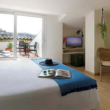 ホテル Augusta Club & - Adults Only 4*