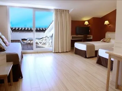 Augusta Club & - Adults Only Отель