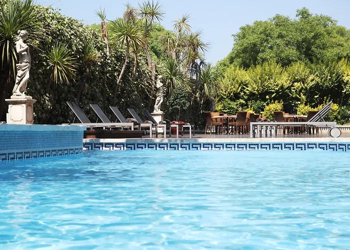 Augusta Club & - Adults Only Hotell