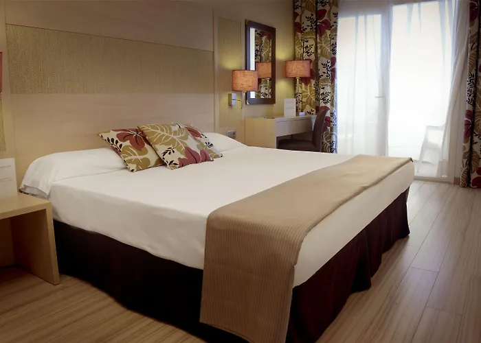 Augusta Club & - Adults Only