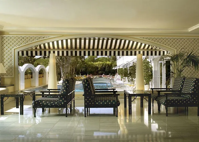 Augusta Club & - Adults Only