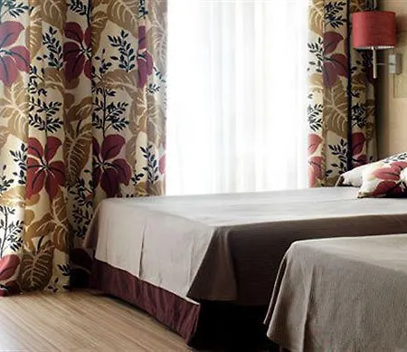 Augusta Club & - Adults Only מלון 4*